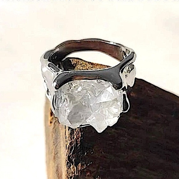 STERLING SILVER IRREGULAR CRYSTAL STONE RING - Picture 1 of 9